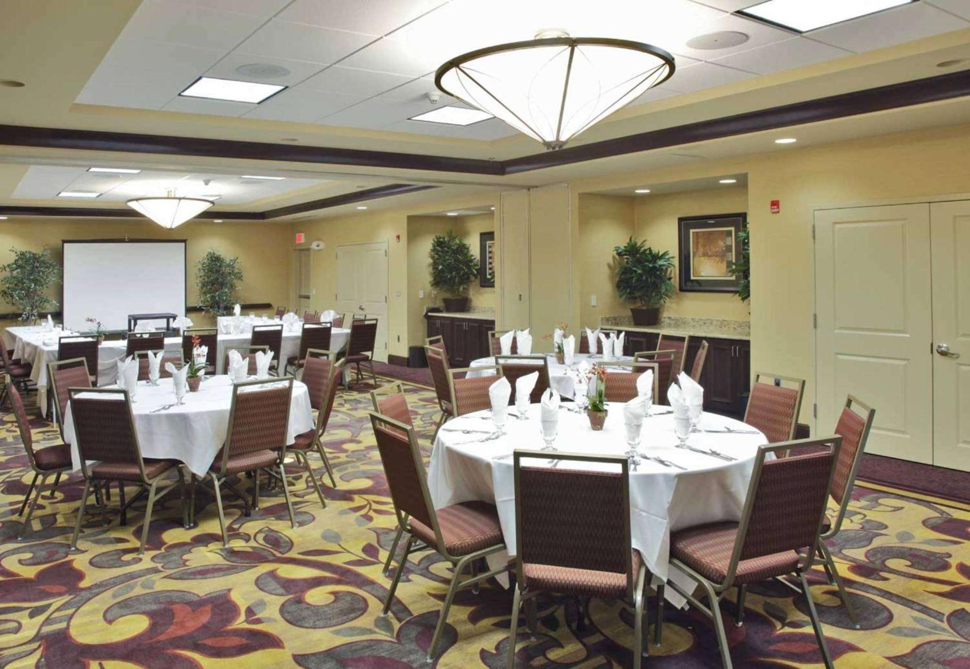 Hotel Hilton Garden 3*